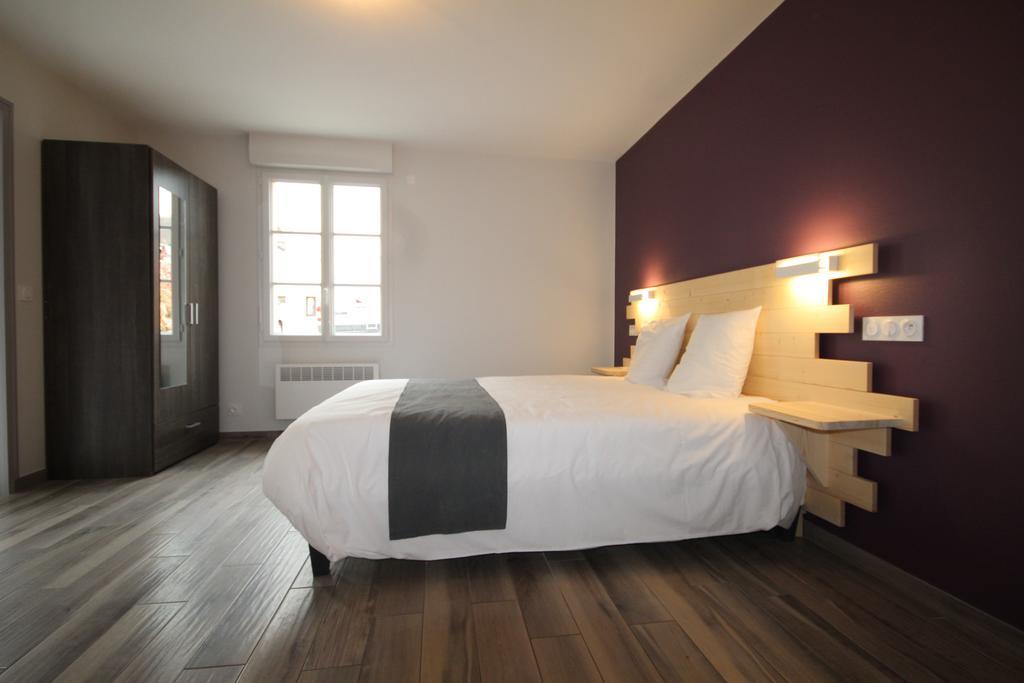 Logis Hotel Restaurant Auberge De La Cloche Le Theil-sur-Huisne Exterior photo